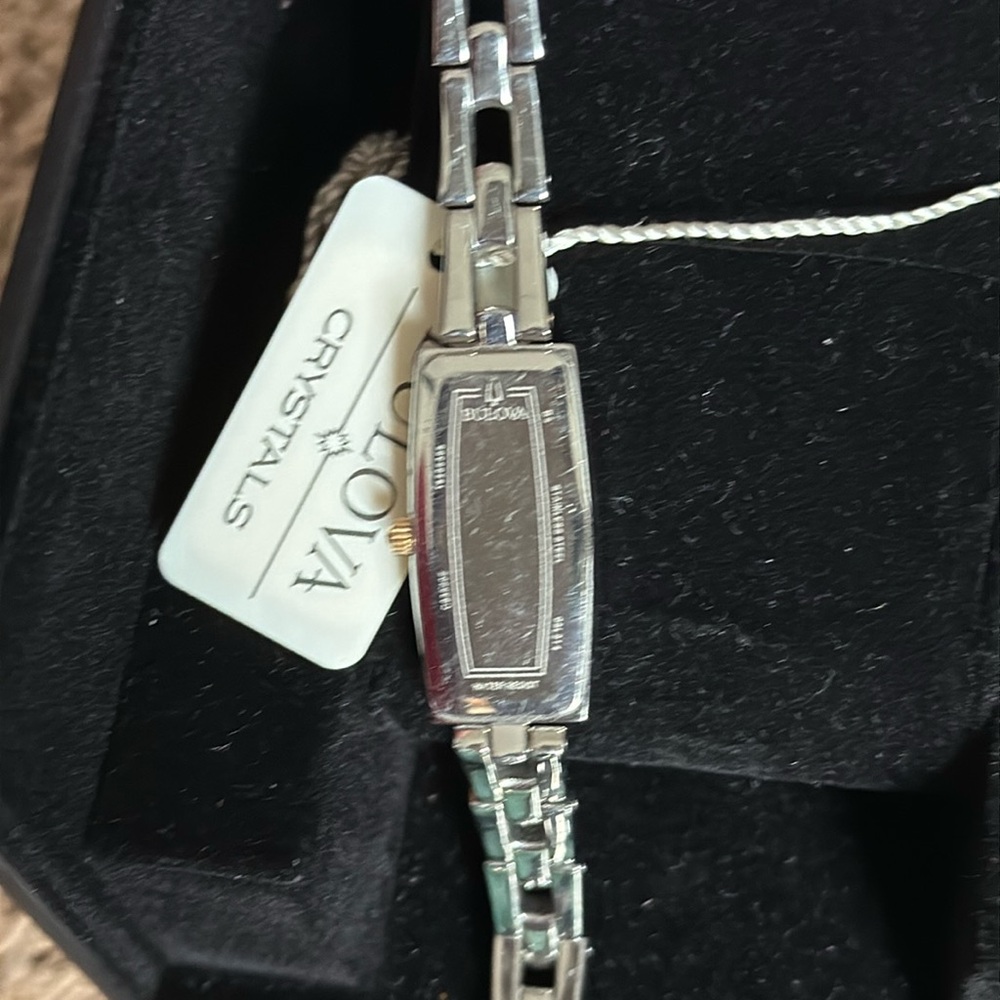 Bulova watch - Picture 5 of 17